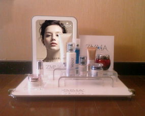 广州亚克力展示架专业生产厂家——工艺与礼品的完美结合